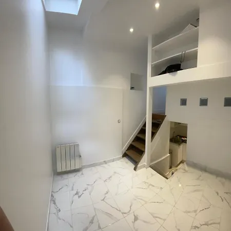 à Côté Du Sacrée Cœur Et Montmartre Appartamento *